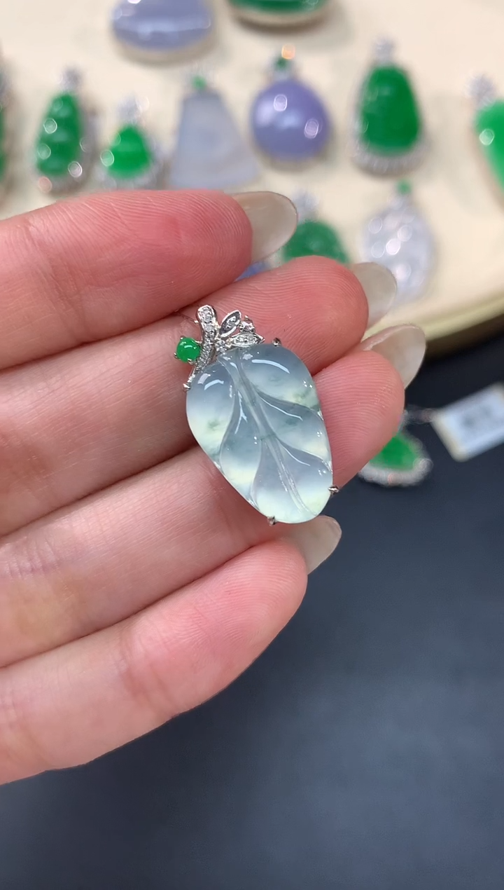 【闪购商品】翡翠吊坠(不含链)18K金镶嵌吊坠A178|4500