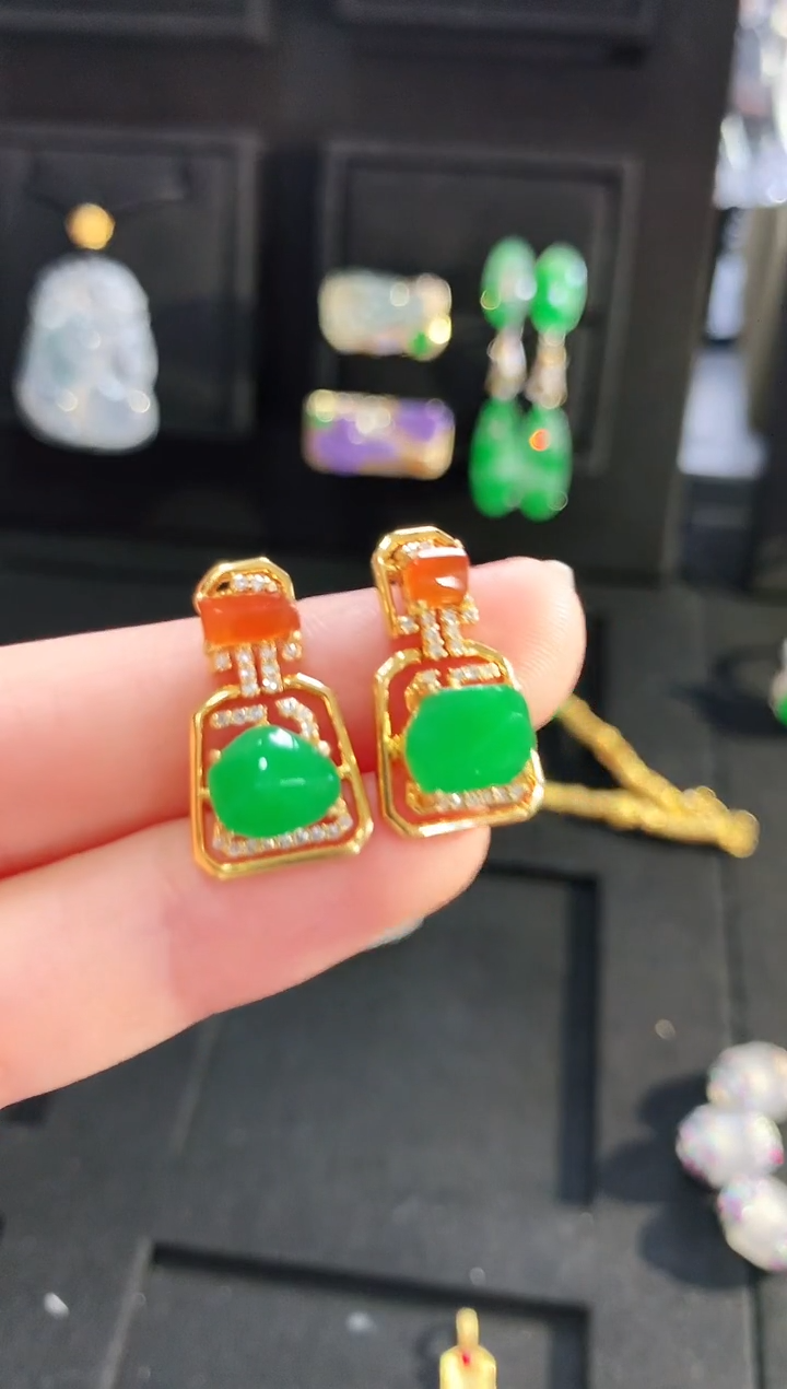【闪购商品】翡翠耳饰18K金镶嵌耳饰