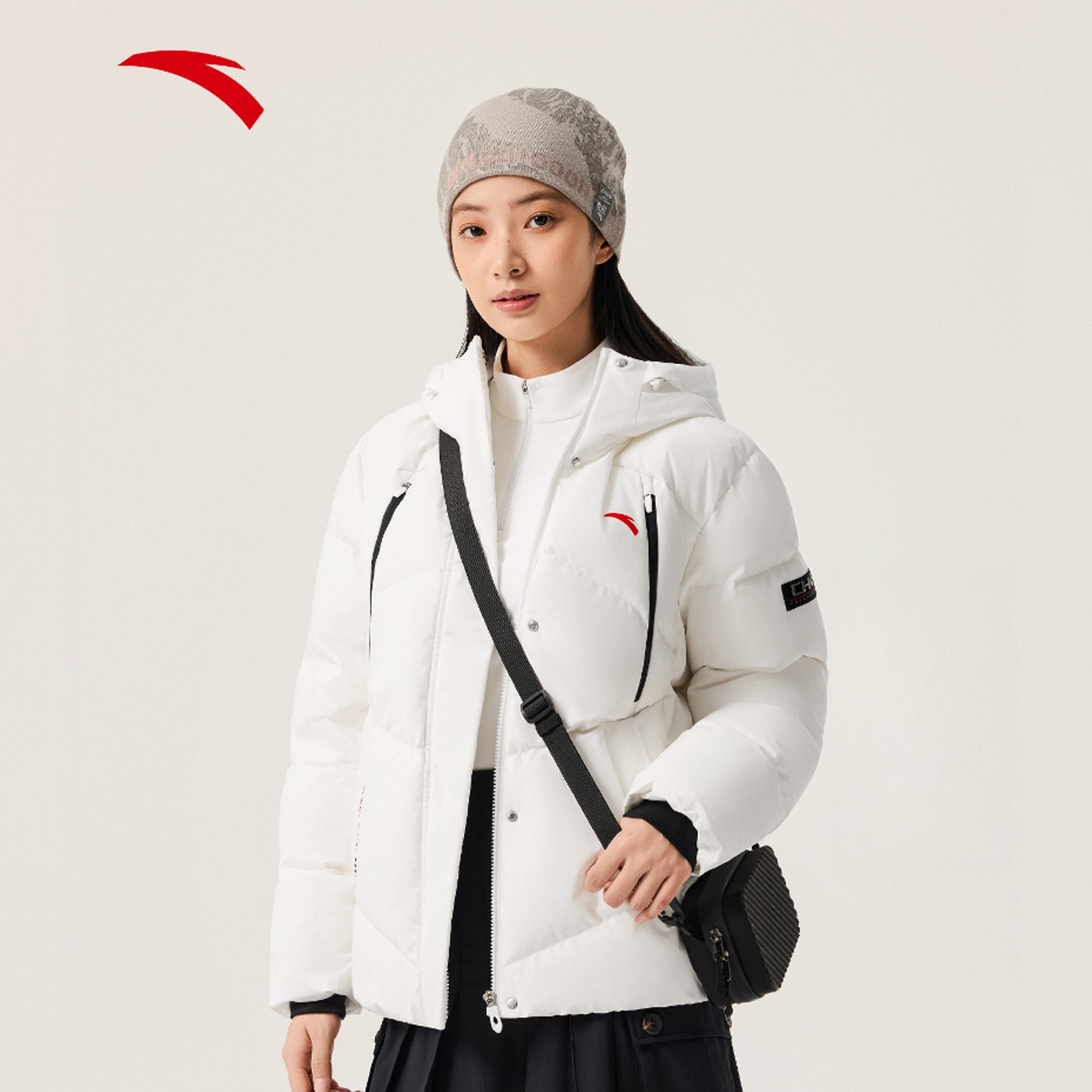 冰甲防泼水高蓬松保暖外套易打理女冬季保暖鸭绒棉服