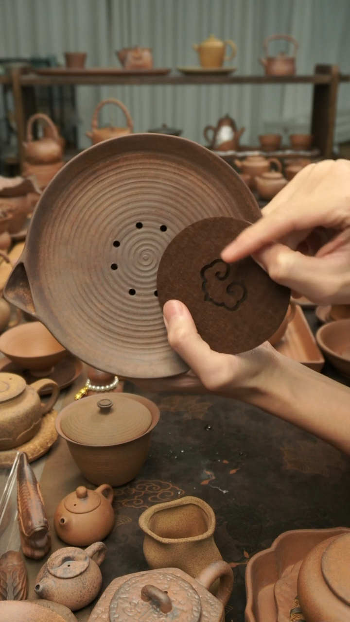 老岩泥原矿老岩泥   鹰嘴蓄水壶呈