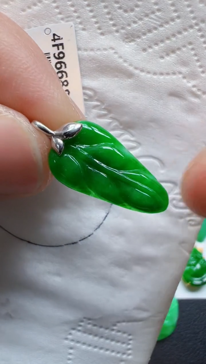 【闪购商品】定制翡翠18K金镶嵌900元