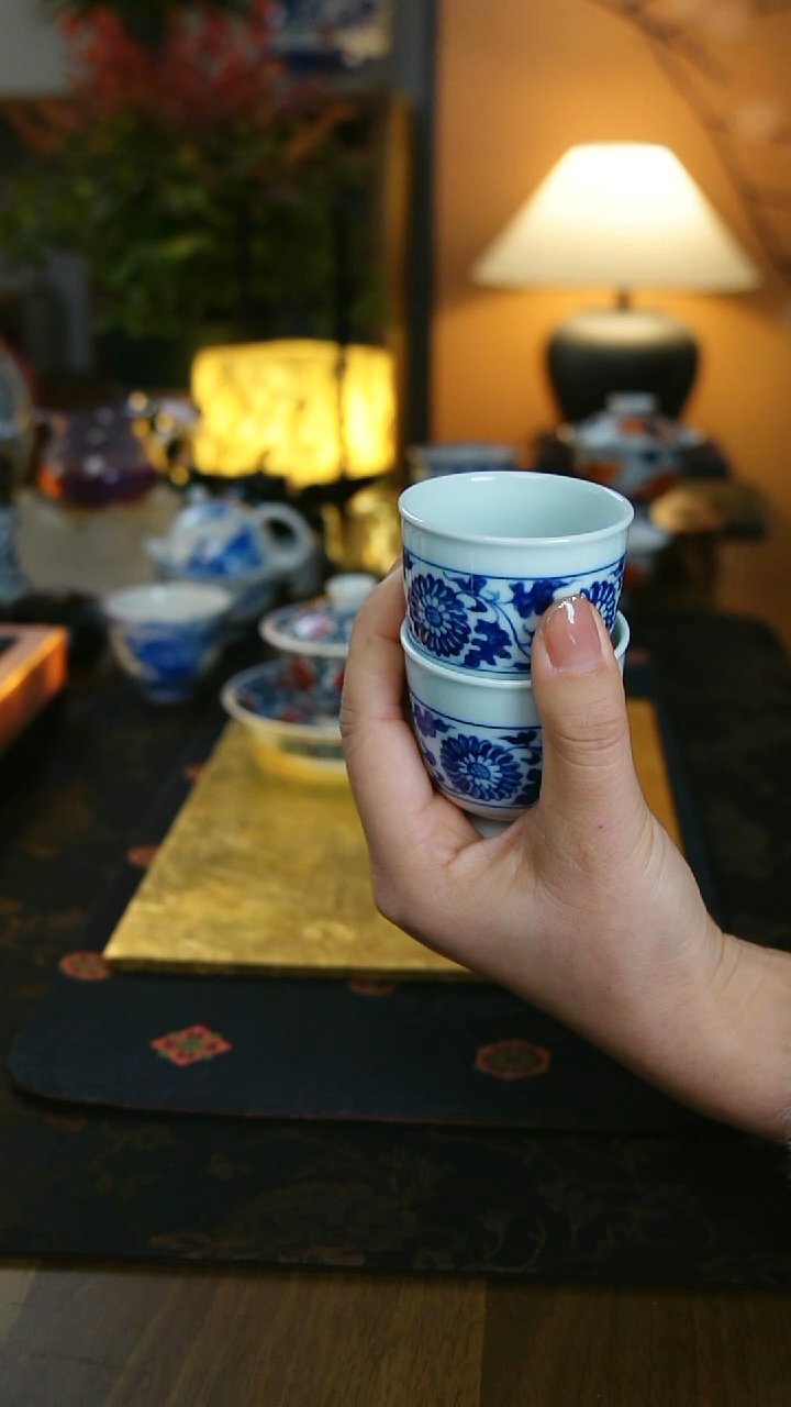 1铃铛1品茗杯    