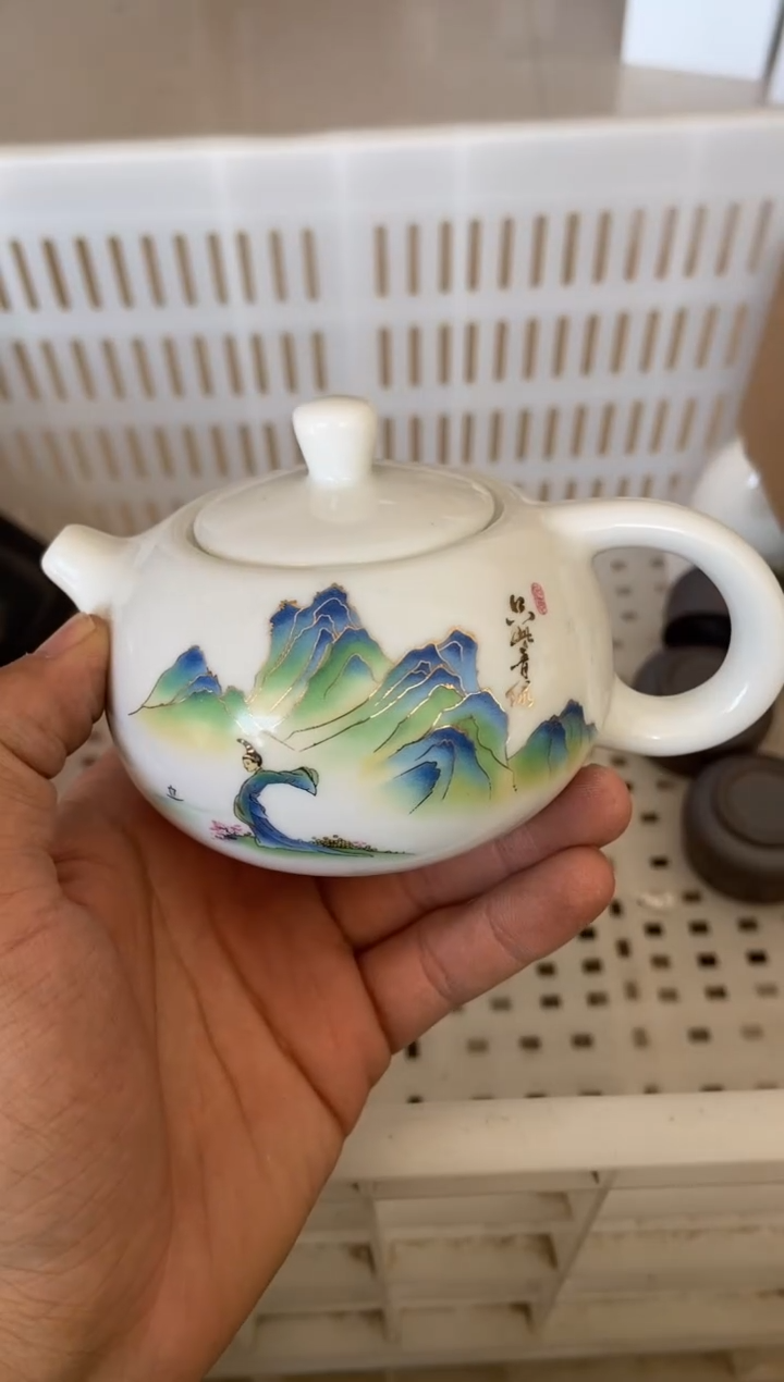 杯无运费险有瑕疵的摄影的产品有使用过的痕迹有点脏介意勿拍