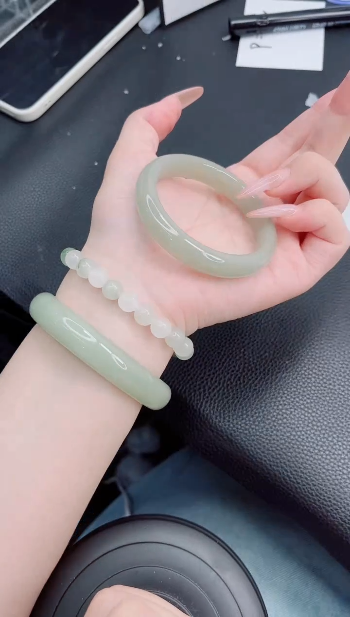 石英质玉手镯未镶嵌104-54.2