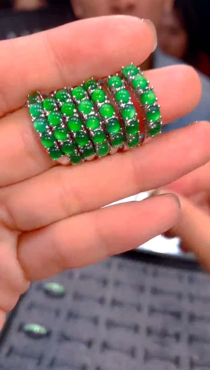 【闪购商品】定制翡翠未镶嵌10多样性发货（发其一）