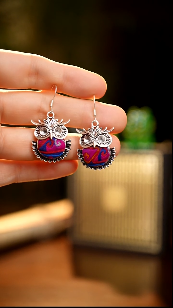 刺绣私人定制苗族手工Q674