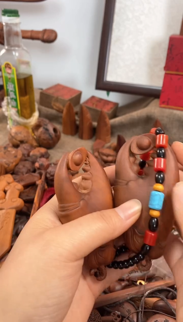 【闪购商品】木两个蟹钳包邮到家