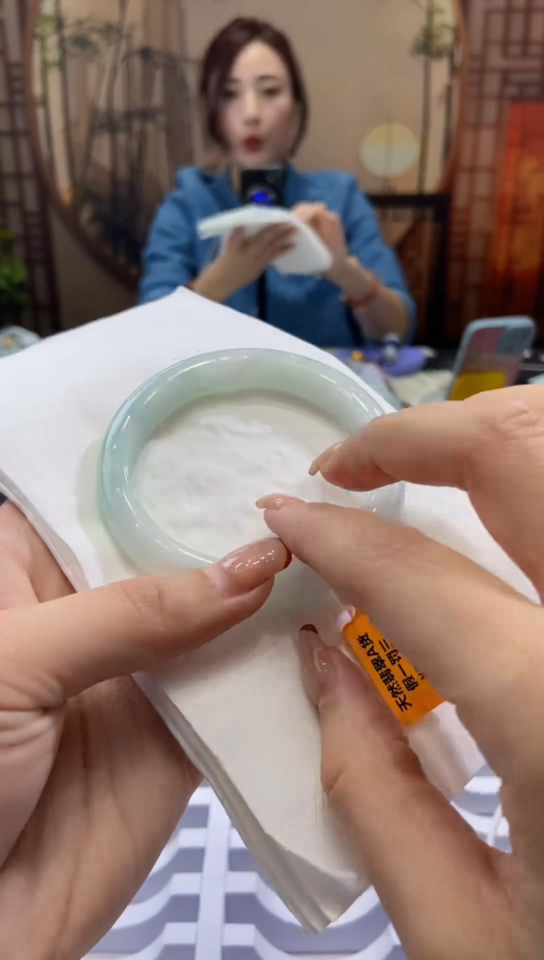 【闪购商品】翡翠手镯未镶嵌00010598