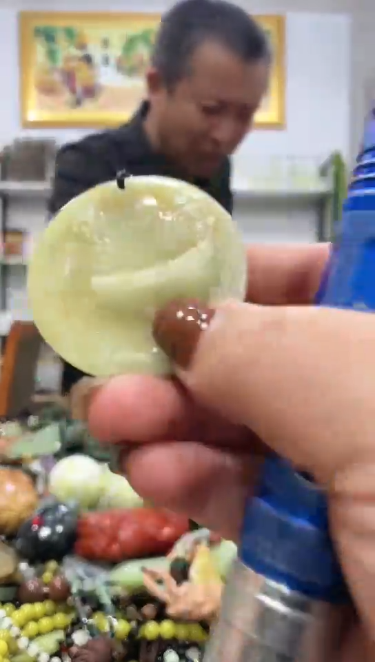 未镶嵌岫玉挂件 