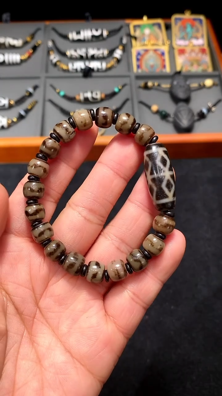 【闪购商品】玛瑙/玉髓手串未镶嵌手串