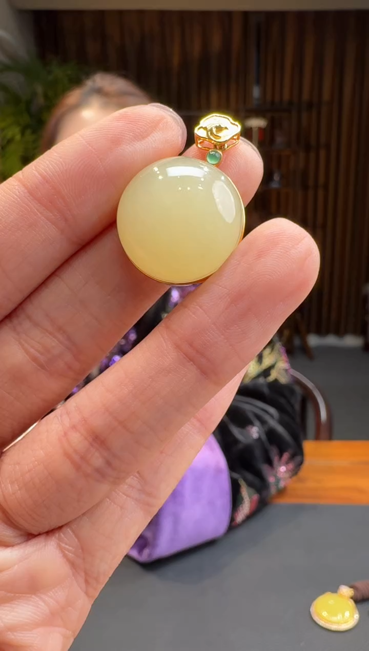 【闪购商品】和田玉10018K金镶嵌2.6冰冰