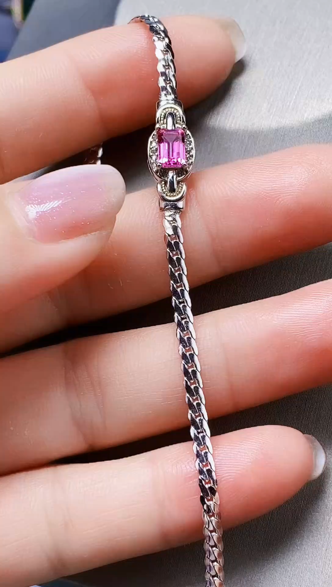 手链银S925镶嵌碧玺轻****山手链