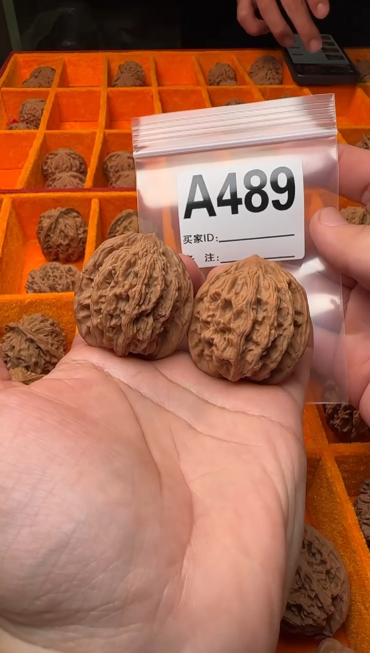 吊坠文玩核桃麦虎39-A489