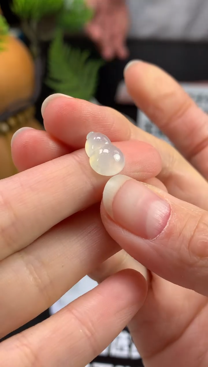 颈饰未镶嵌翡翠从****?---117328