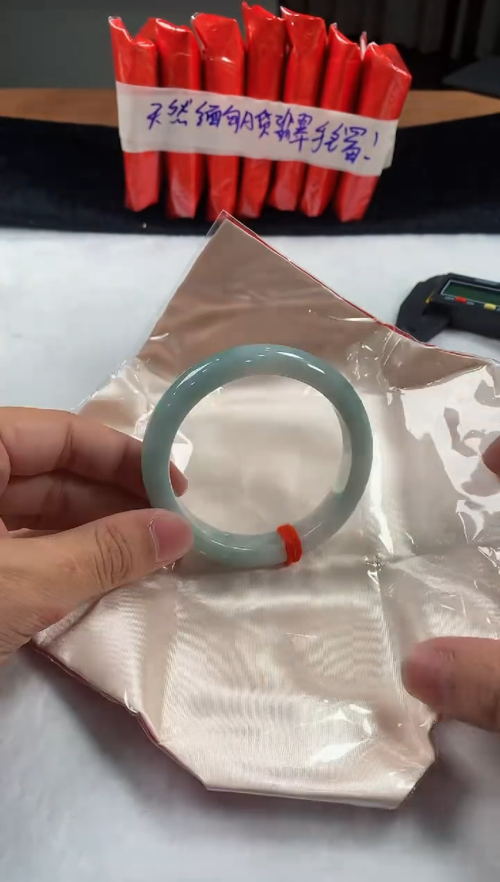 未镶嵌定制翡翠5079毛货不退不换 61-62圈