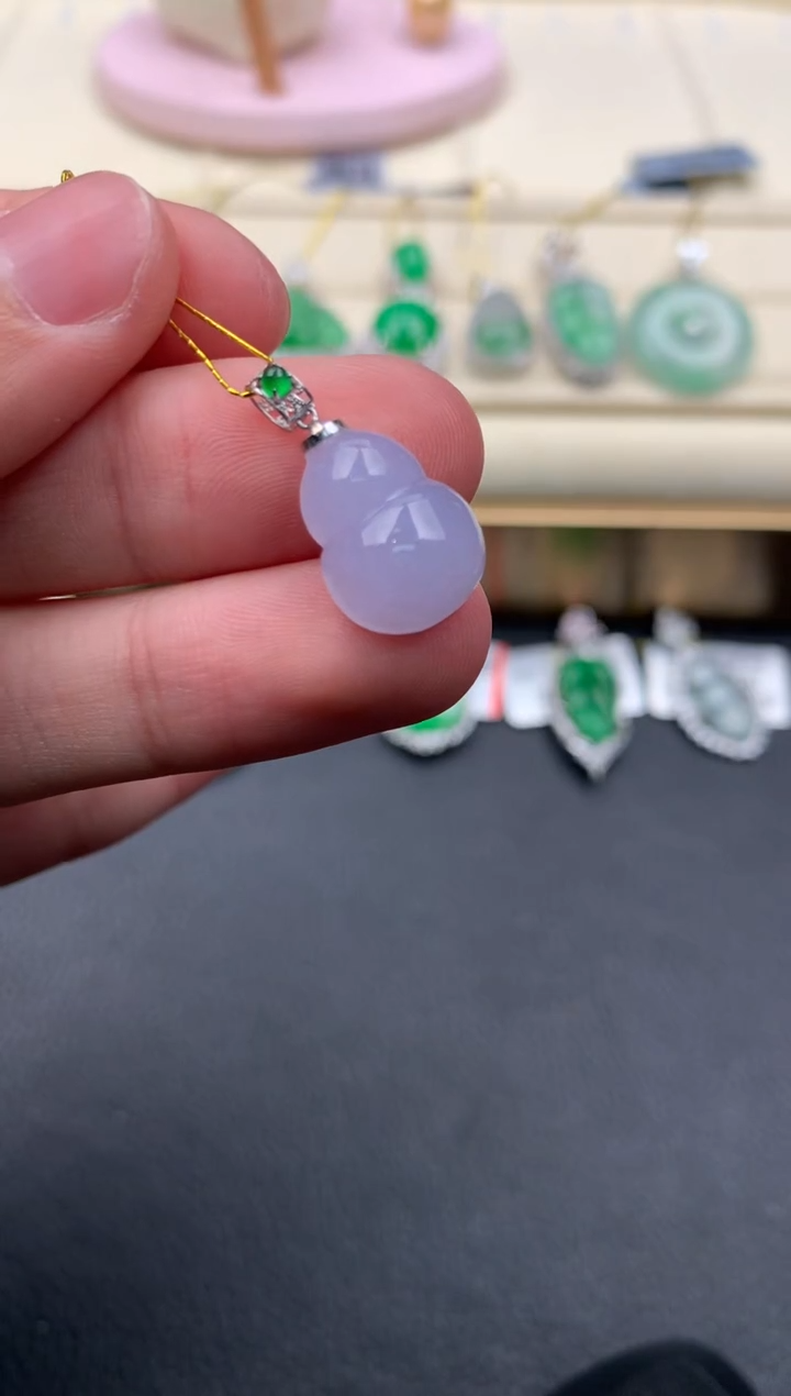 【闪购商品】翡翠颈饰18K金镶嵌A610....