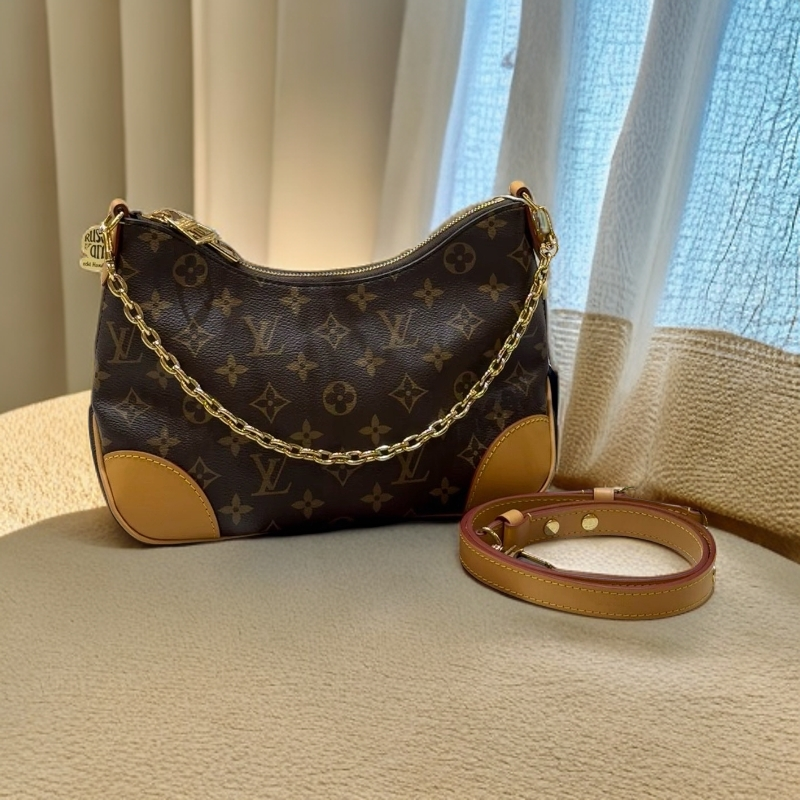 99新 LouisVuitton/路易威登  24/5 LV老花黄牛角包
