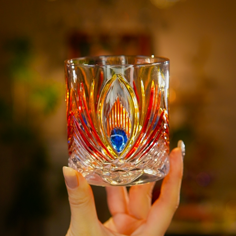 孔雀东南飞浮雕彩绘杯