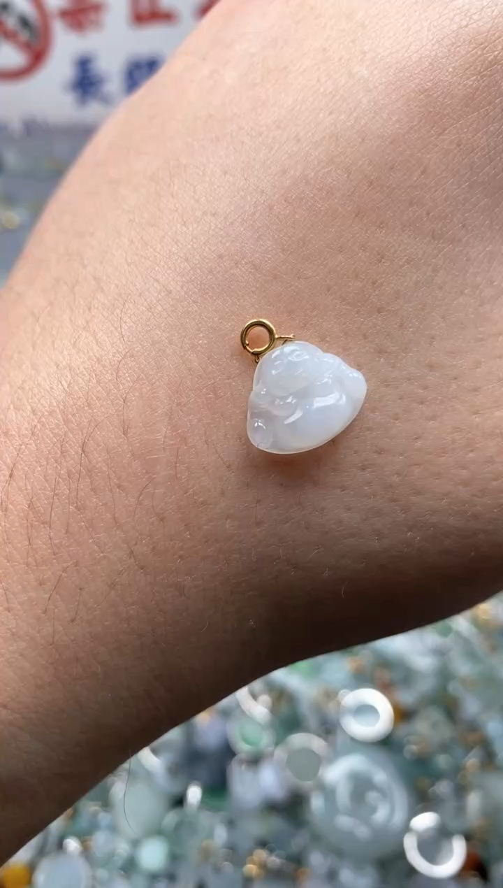 【闪购商品】翡翠颈饰未镶嵌哥哥