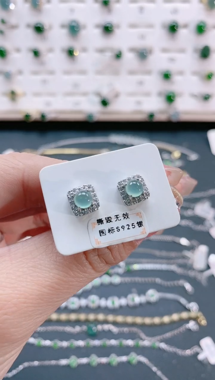 【闪购商品】翡翠耳饰银S925镶嵌天然翡翠
