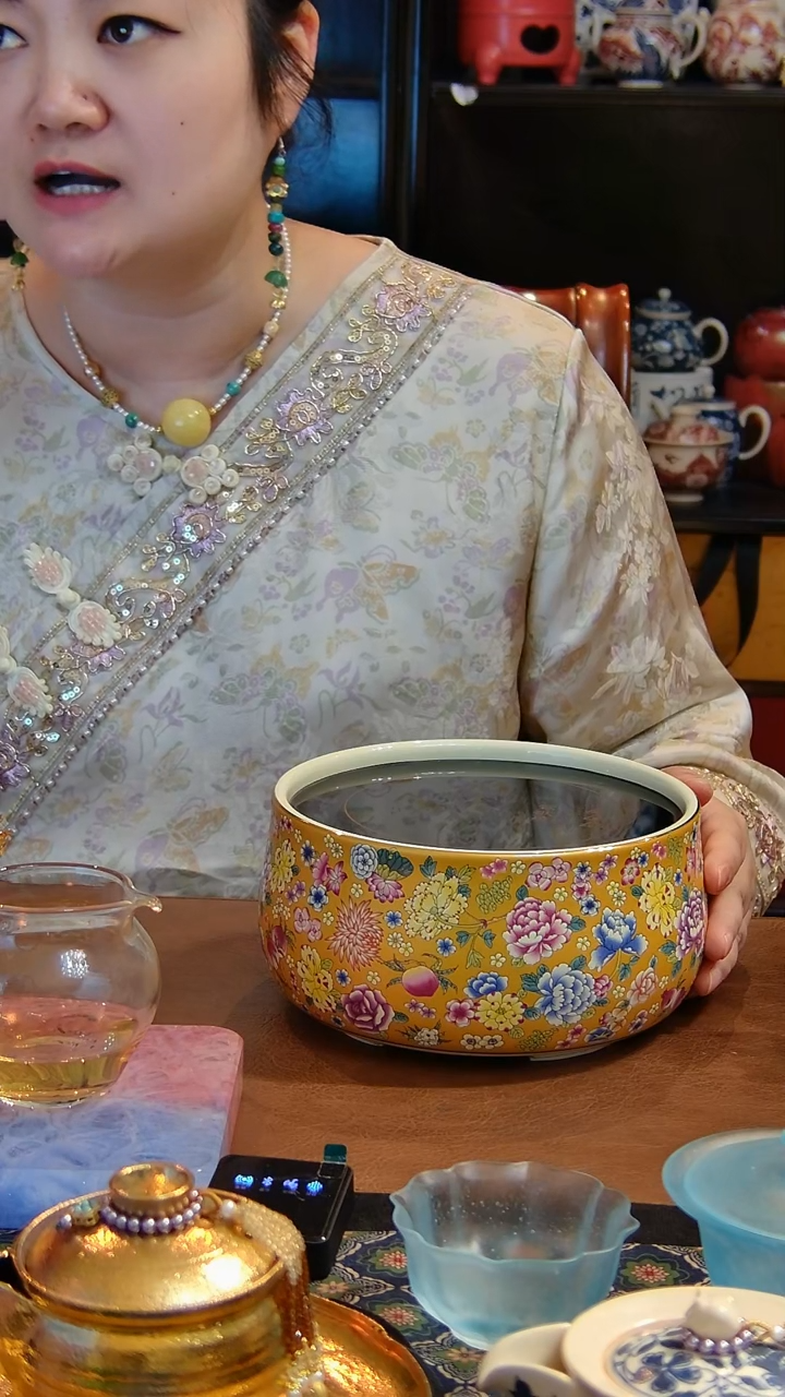 刘*电陶炉万花白底。。。。。。。。