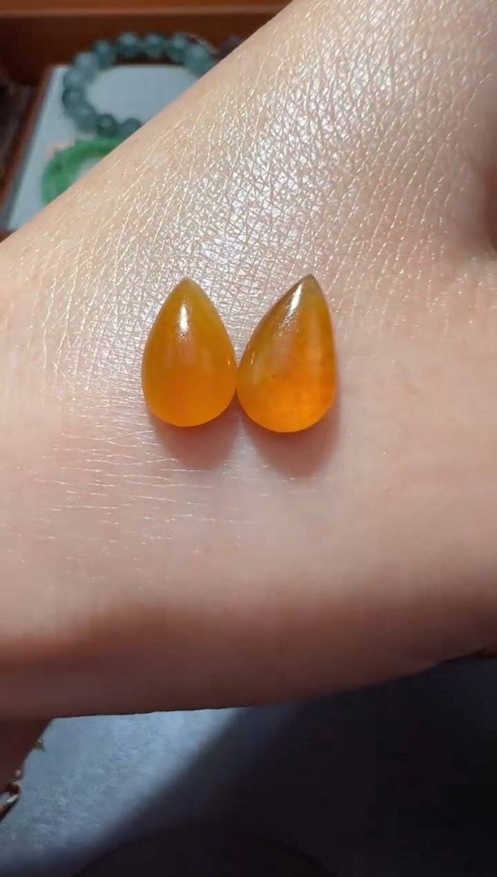 【闪购商品】定制翡翠未镶嵌10.2*6.1*2.8水滴