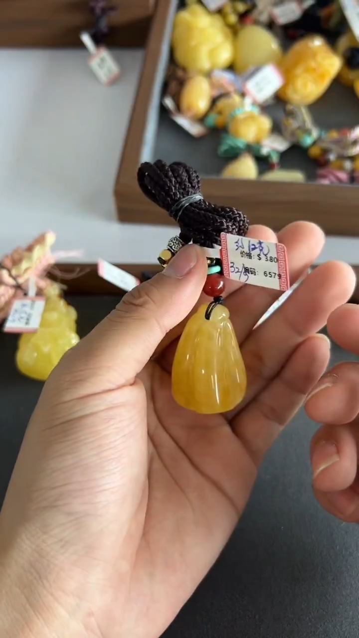 蜜蜡颈饰未镶嵌6579号买断