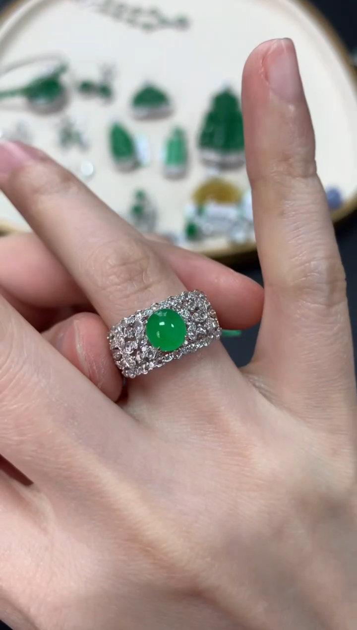 【闪购商品】翡翠戒指18K金镶嵌戒指13800