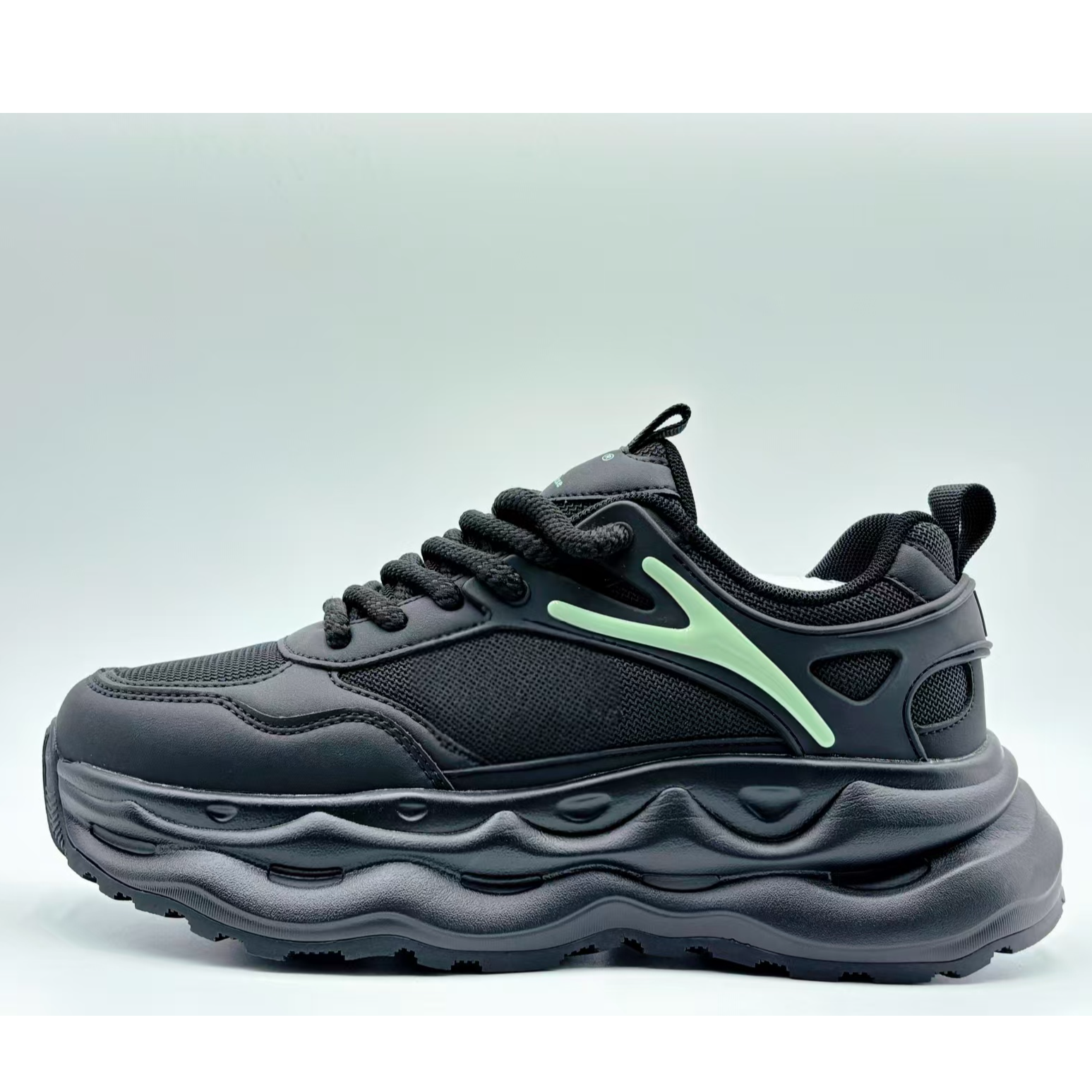 DS8943新款时尚休闲鞋