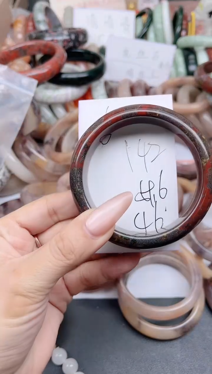 未镶嵌手镯石英质玉142