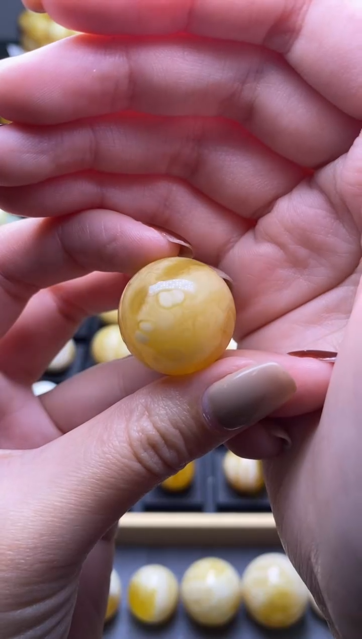 【闪购商品】琥珀裸石未镶嵌 大小姐珠宝严选167