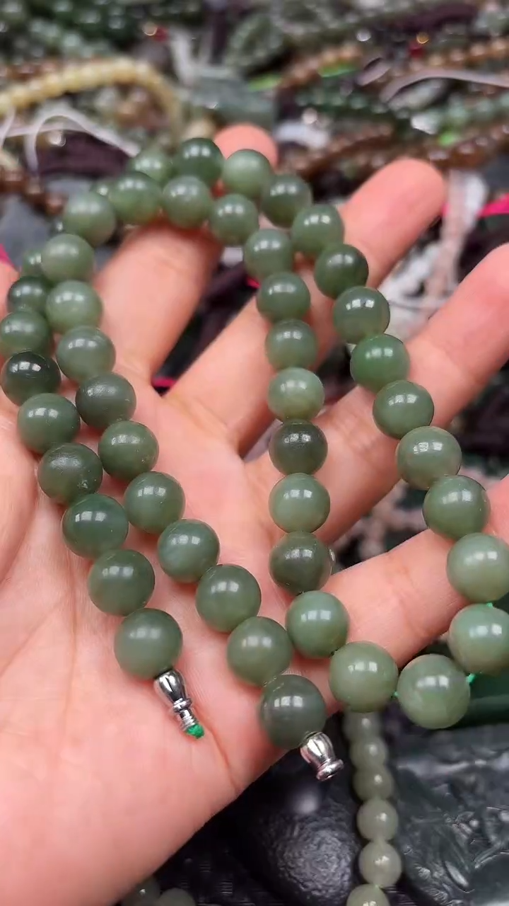 和田玉未镶嵌颈饰1