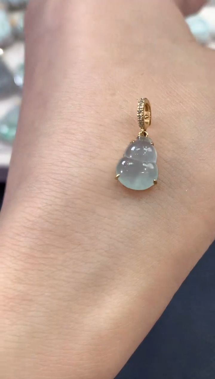 【闪购商品】翡翠吊坠(不含链)18K金镶嵌 B6