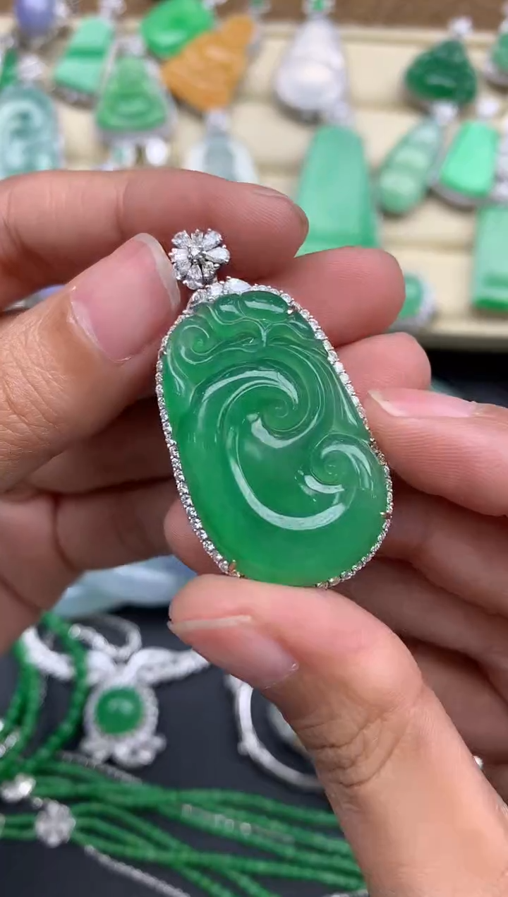 【闪购商品】翡翠颈饰18K金镶嵌547-中国好珍宝