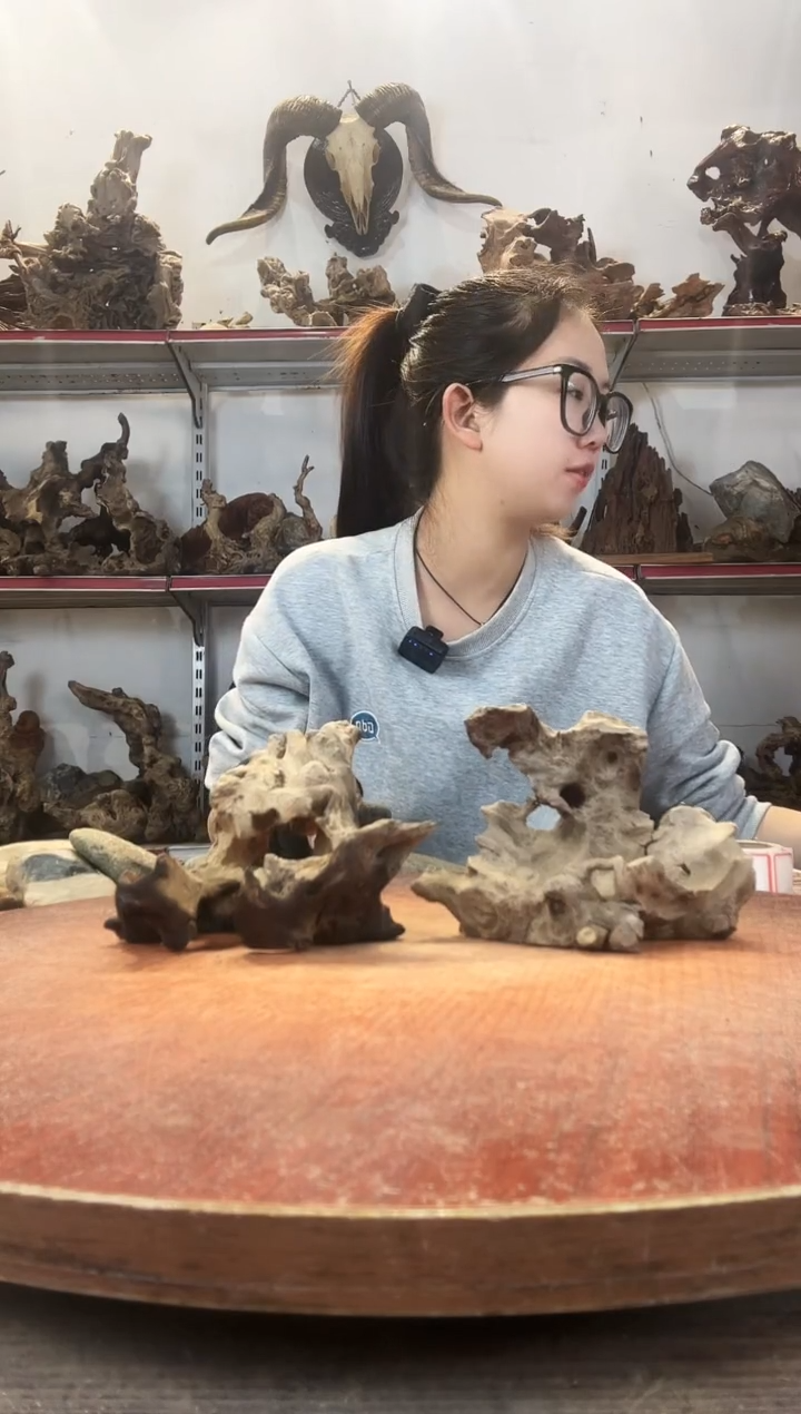 木遥**绘黄荆随型风化镂空底座摆件无漆无蜡