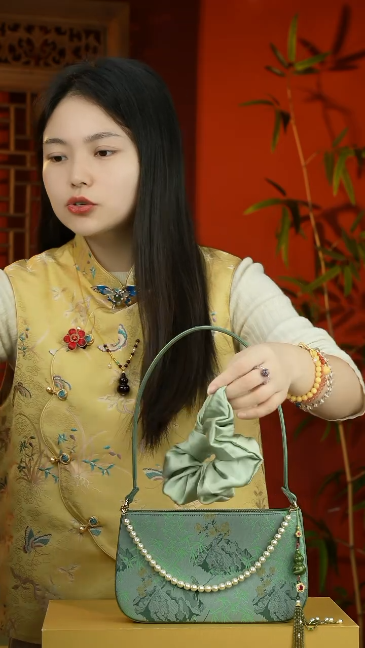 刺绣闪购纯手工非遗国风饰品