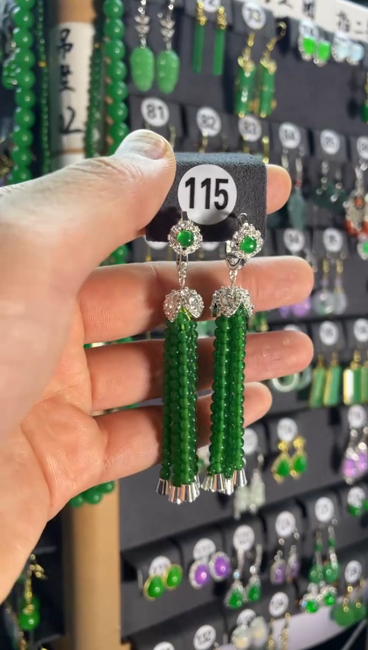 【闪购商品】翡翠颈饰银S925镶嵌115...