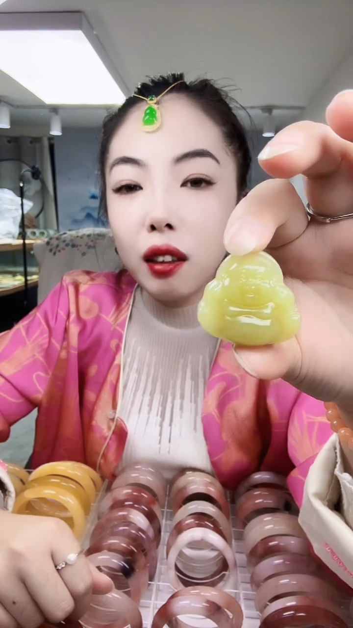 未镶嵌手镯石英质玉金丝玉佛公