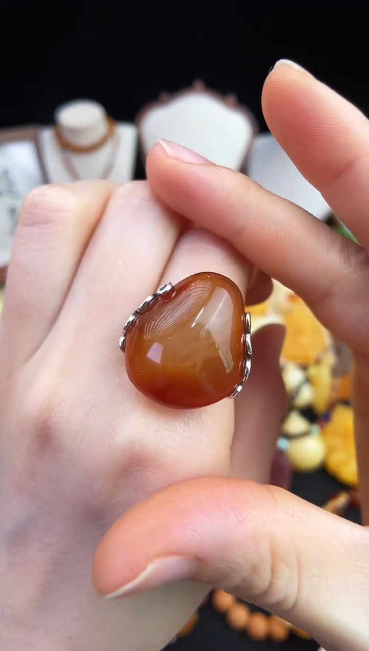 琥珀未镶嵌珠宝奇石柒月