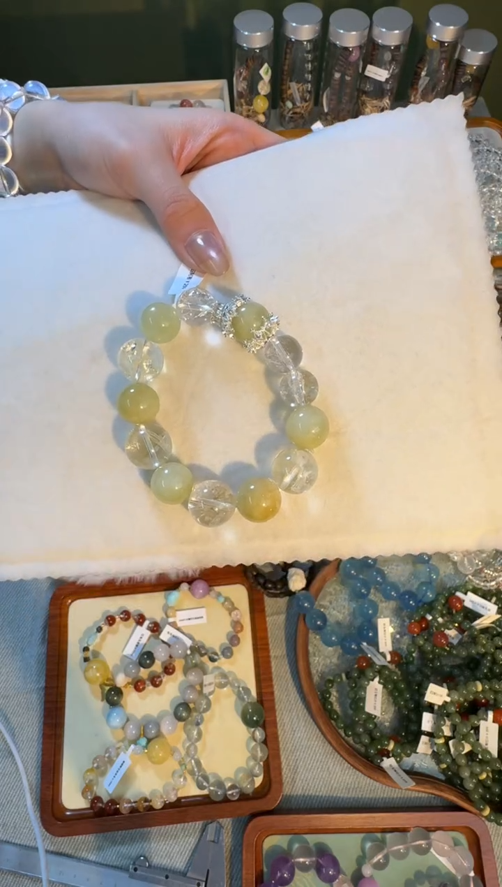 【闪购商品】水晶手串未镶嵌黄阿赛摩根石手串