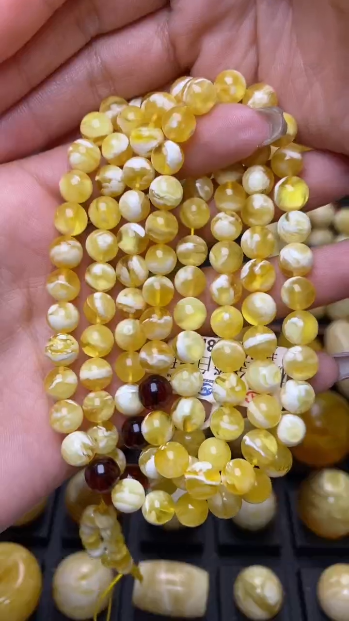 【闪购商品】琥珀裸石未镶嵌葵.110