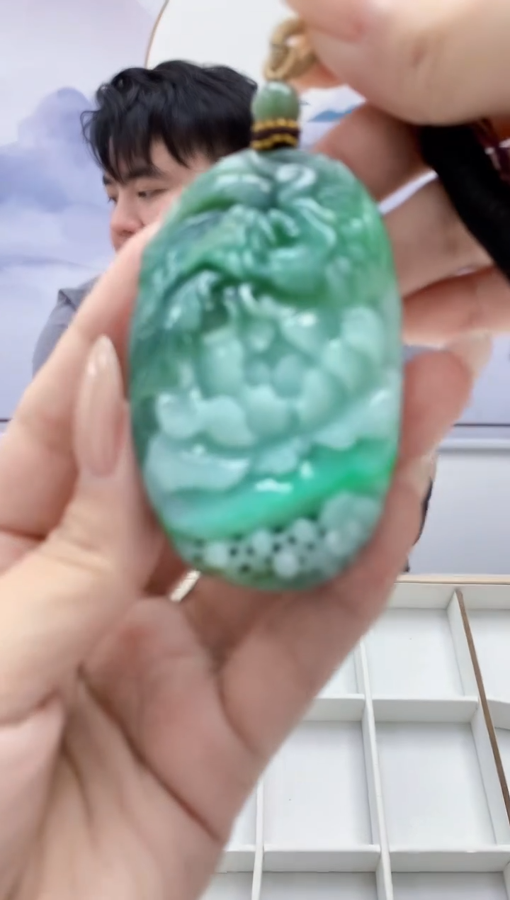 定制翡翠未镶嵌5060xx-毛货挂件264