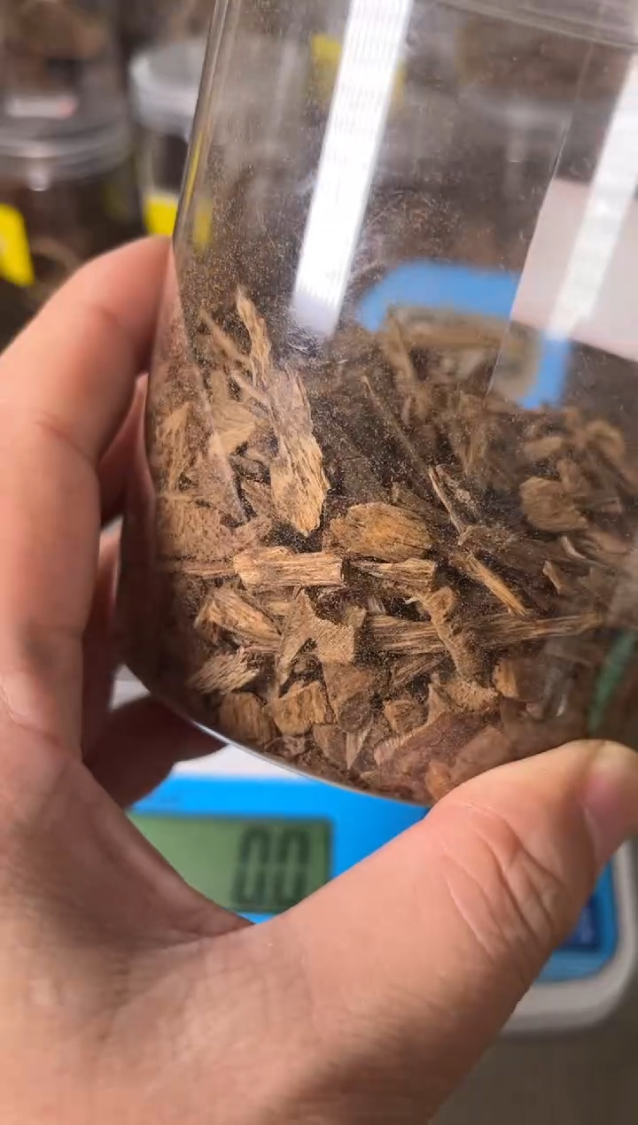 沉香碎屑沉香达拉干40（克）         