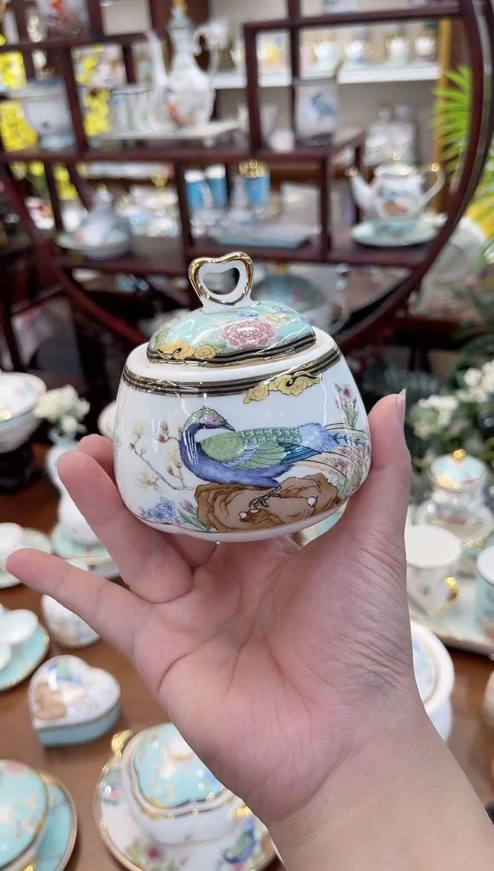 36%以上骨粉骨瓷盐罐配小白勺