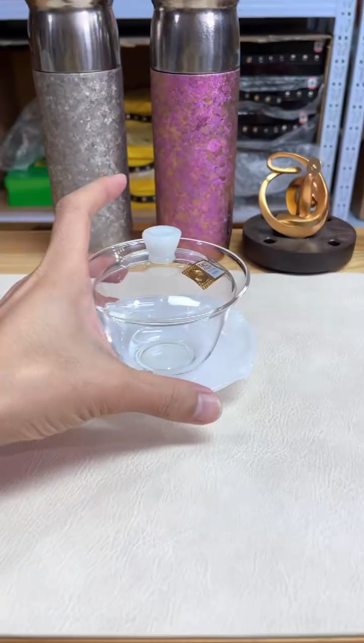 荷叶盖碗白玉色    