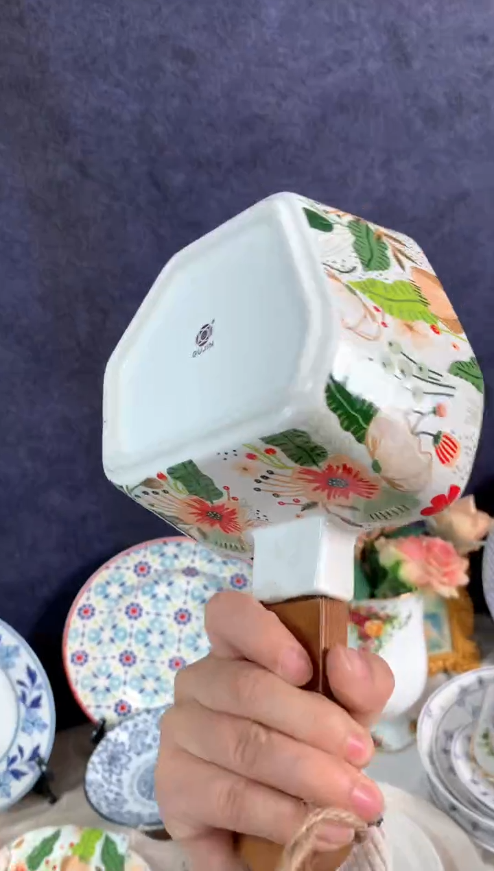 【闪购商品】瓷片陶瓷原单CC161餐具1个