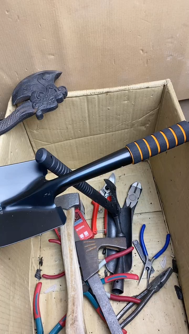 向**鹰五金园艺农具厨具工具闪购