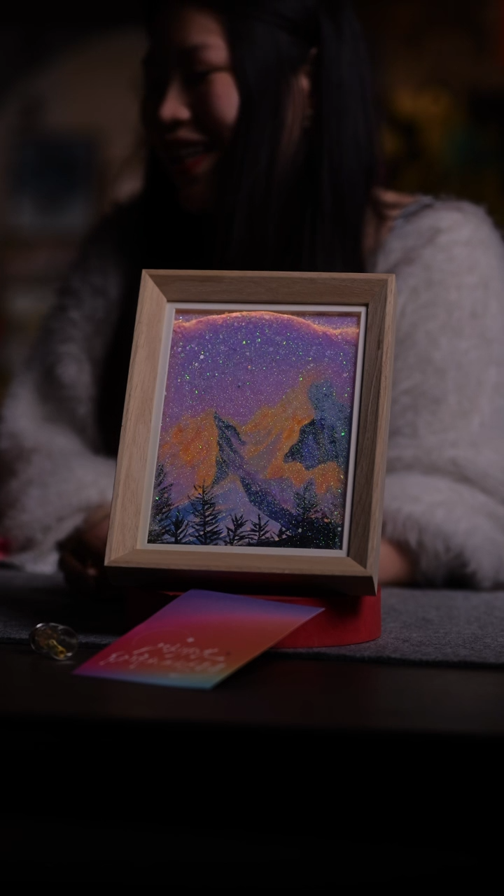 国画紫金山-8寸 流沙 手写-  带灯