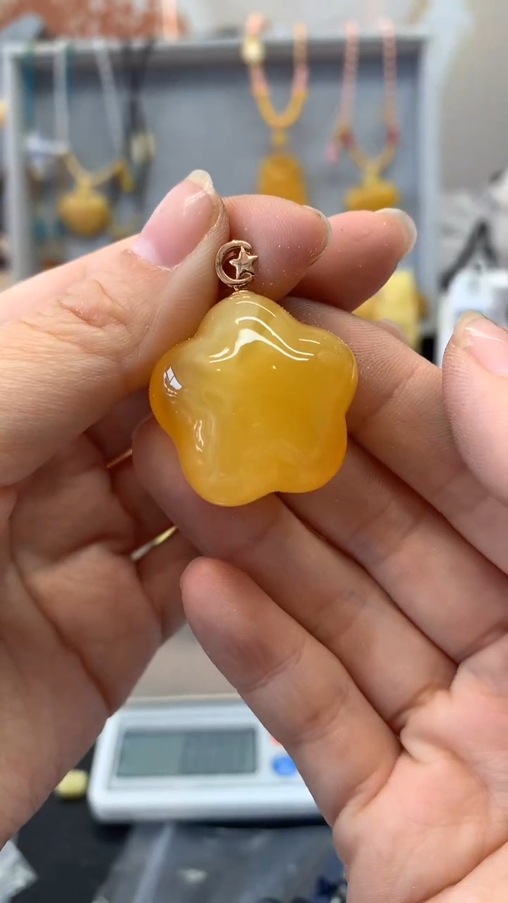 【闪购商品】琥珀珠宝奇石18K金镶嵌58