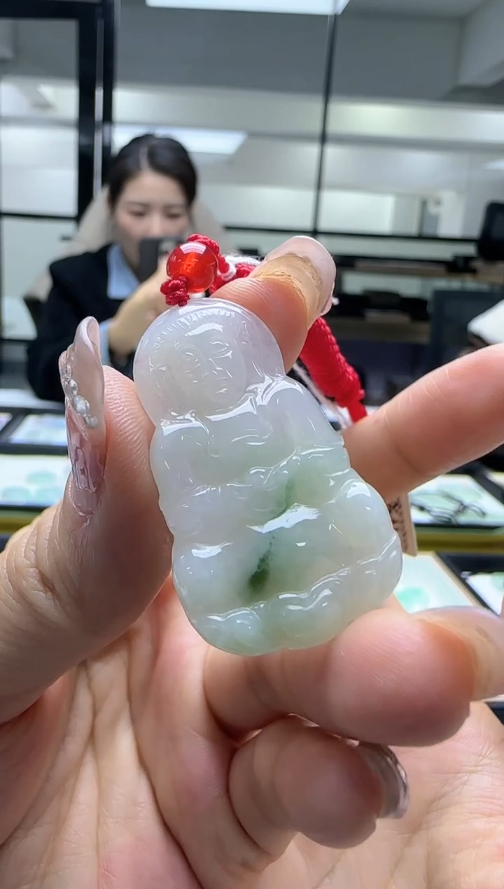 【闪购商品】翡翠颈饰未镶嵌观音